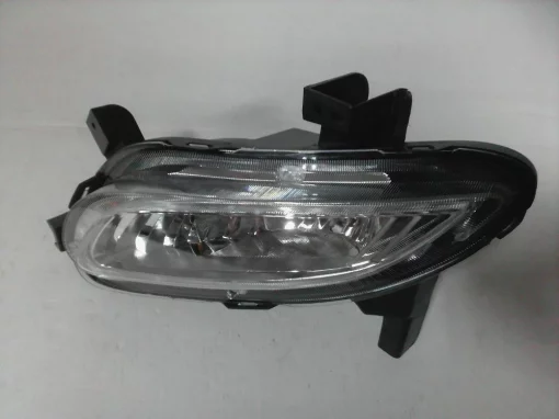 Фара противотуманная левая 10071018