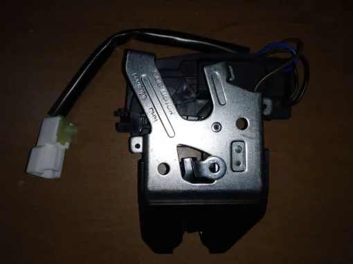 Замок багажника 50012120