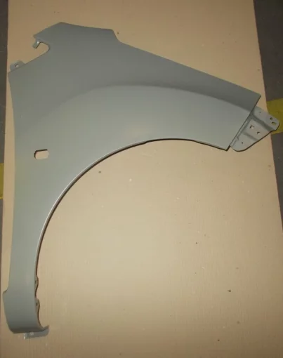 Крыло переднее правое 95950452